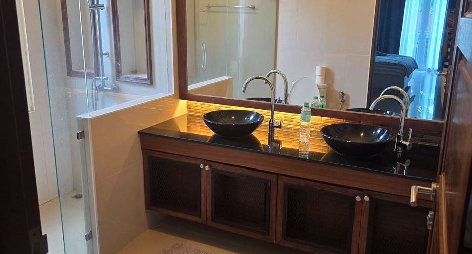 À louer 3 chambres villa à Huay Yai, Pattaya