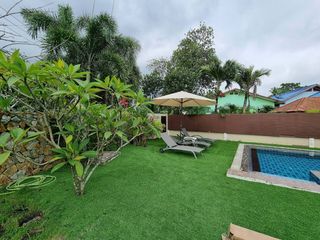 À louer 3 chambres villa à Bang Lamung, Chonburi