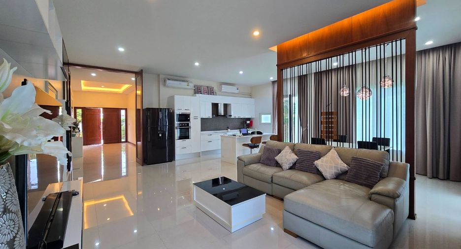 À louer 3 chambres villa à Huay Yai, Pattaya