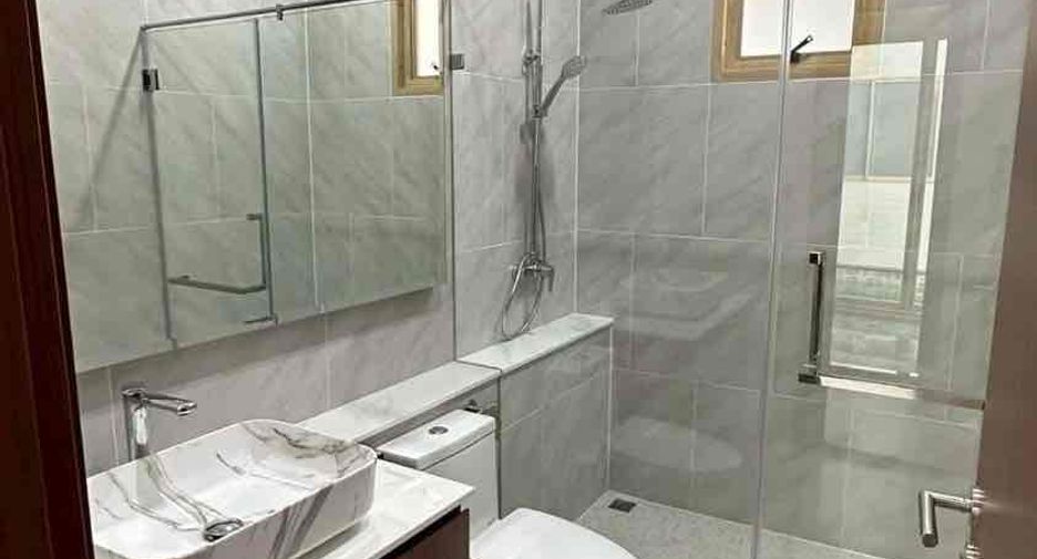 Haus zur Miete mit 4 Zimmer in Bang Lamung, Chonburi