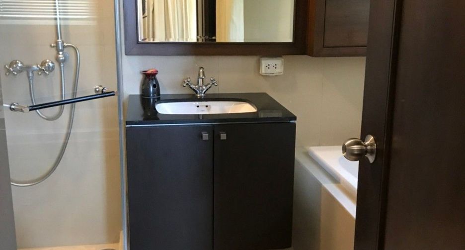 Wohnung zur Miete mit 2 Zimmer in Watthana, Bangkok