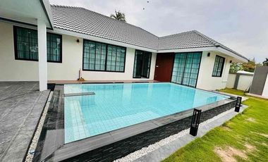 À vendre et à louer 4 chambres villa à Bang Lamung, Chonburi