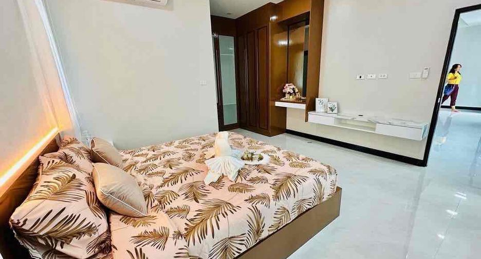 À vendre et à louer 4 chambres villa à Bang Lamung, Chonburi