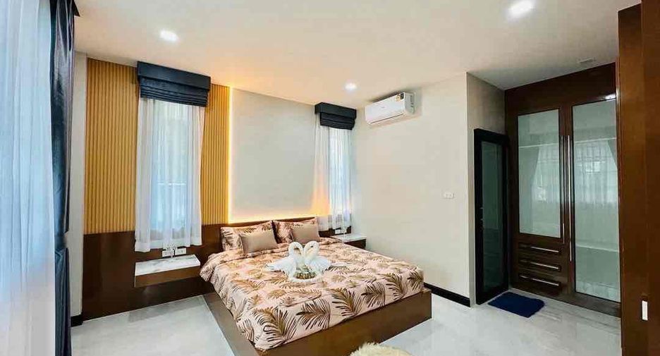 À vendre et à louer 4 chambres villa à Bang Lamung, Chonburi