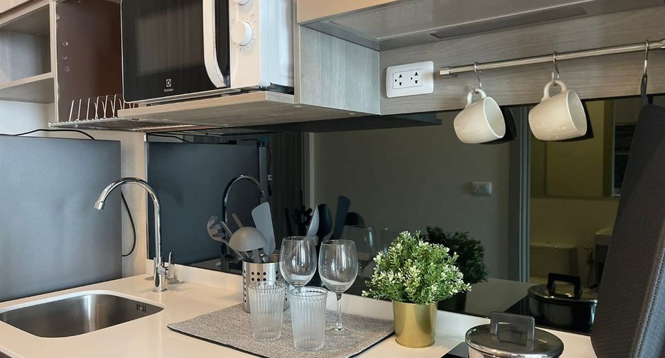 For rent 1 bed condo in Watthana, Bangkok