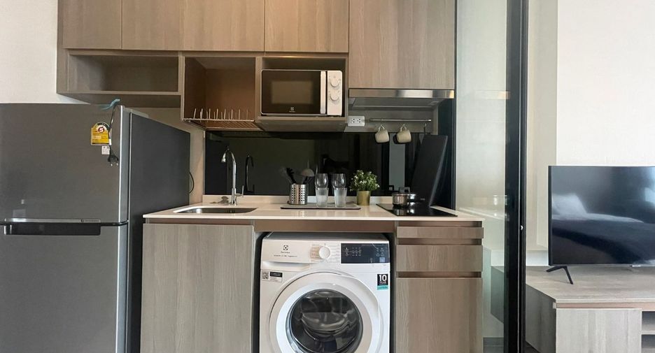 For rent 1 bed condo in Watthana, Bangkok