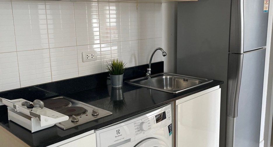 For rent 2 bedrooms condo in Phra Khanong, Bangkok