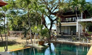 À vendre et à louer 5 chambres villa à Huay Yai, Pattaya