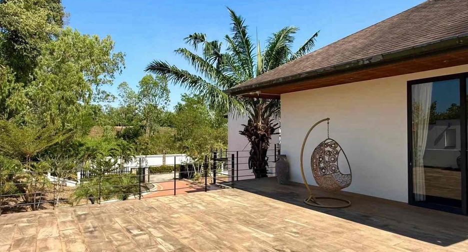 À vendre et à louer 5 chambres villa à Huay Yai, Pattaya