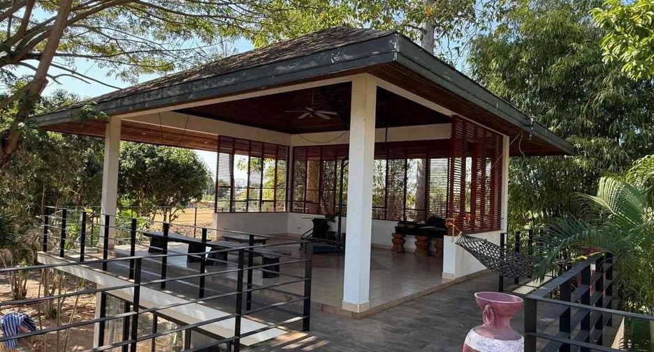 À vendre et à louer 5 chambres villa à Huay Yai, Pattaya