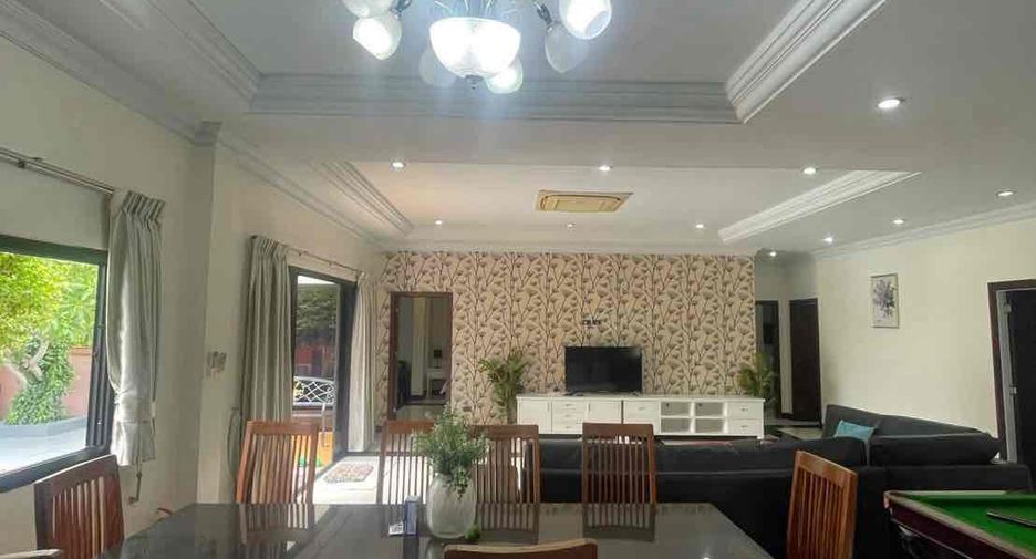 For rent 5 bedrooms villa in Jomtien, Pattaya