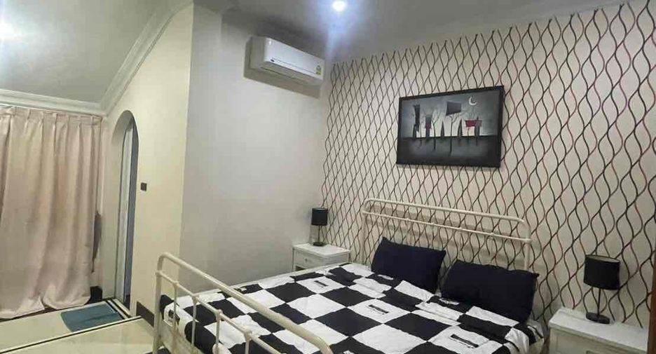 For rent 5 bedrooms villa in Jomtien, Pattaya