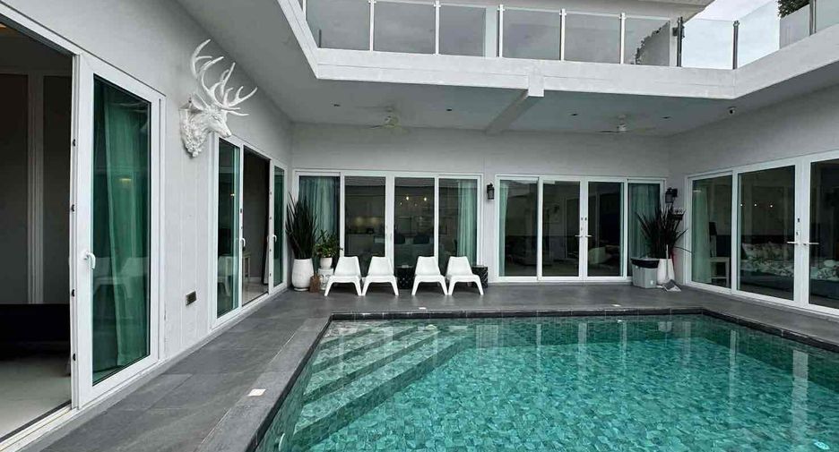 Villa en alquiler de 5 habitaciones en Jomtien, Pattaya