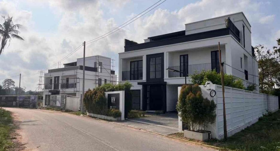 For rent 5 bedrooms villa in Bang Lamung, Chonburi