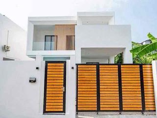 Villa zum Kauf mit 6 Zimmer in Bang Lamung, Chonburi