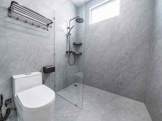 Villa zum Kauf mit 6 Zimmer in Bang Lamung, Chonburi