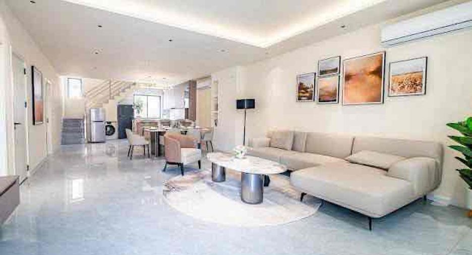 For sale 6 bedrooms villa in Bang Lamung, Chonburi