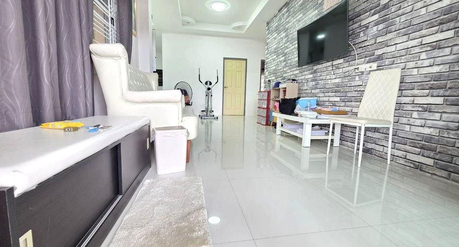 For sale 3 bedrooms house in Mueang Rayong, Rayong