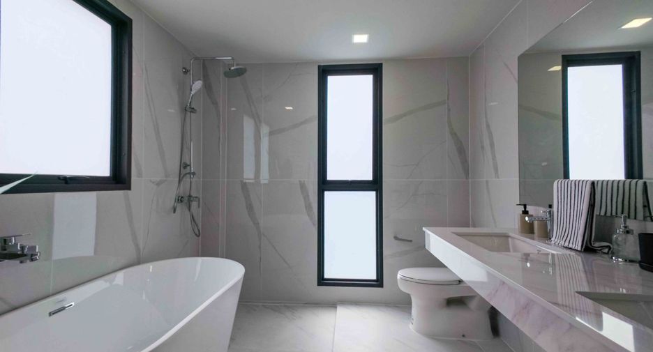 For sale 3 bedrooms house in Chom Thong, Bangkok
