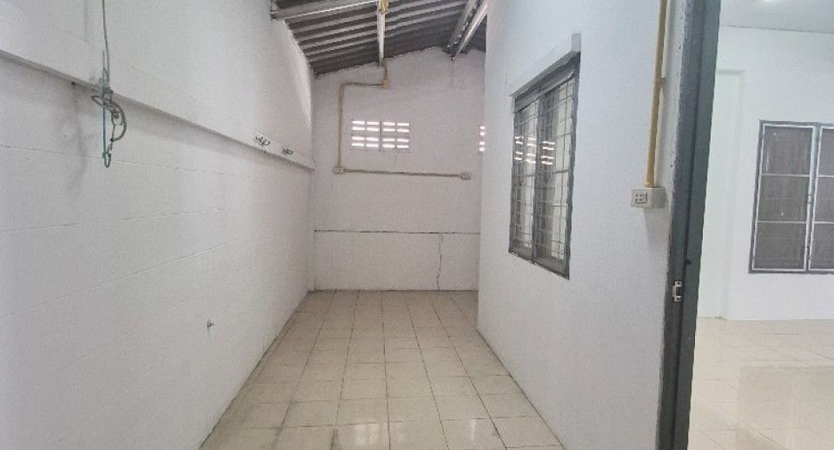 出售 3 卧室 联排别墅 在 Mueang Chon Buri, Chon Buri