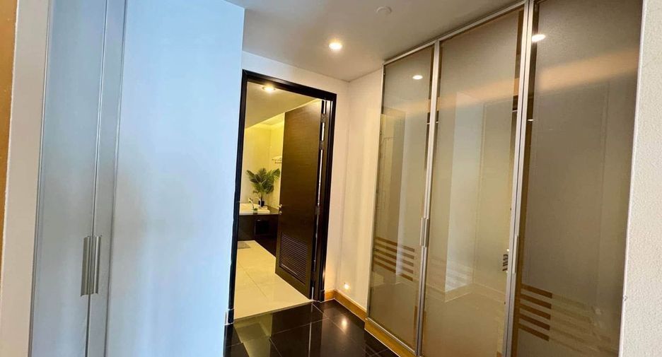 For rent 4 bedrooms condo in Jomtien, Pattaya