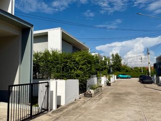 出售 3 卧室 独立屋 在 Mueang Chon Buri, Chon Buri