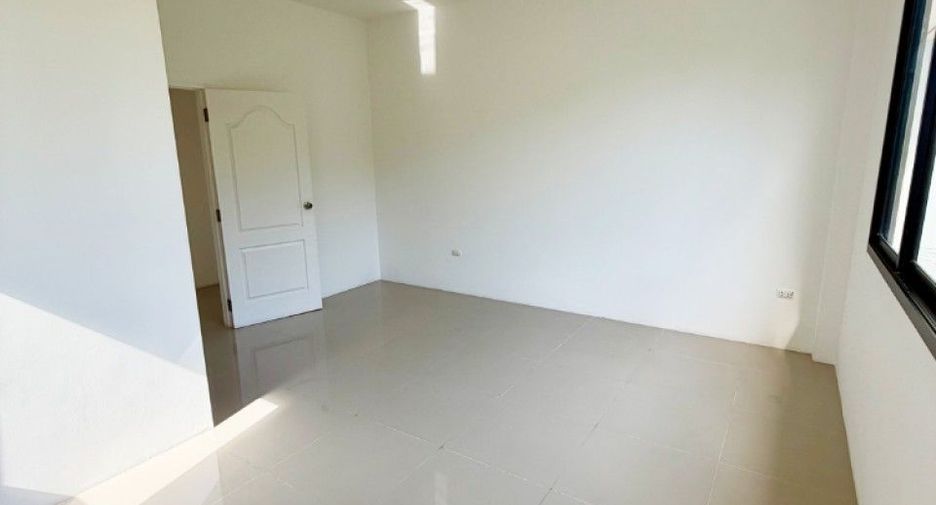 出售 3 卧室 独立屋 在 Mueang Chon Buri, Chon Buri