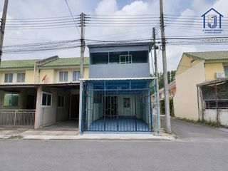 出售 3 卧室 联排别墅 在 Lam Luk Ka, Pathum Thani
