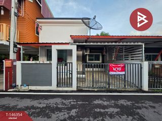 For sale 2 ベッドルーム townhouse in Mueang Samut Songkhram, Samut Songkhram
