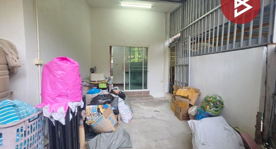 For sale 2 ベッドルーム townhouse in Mueang Samut Songkhram, Samut Songkhram