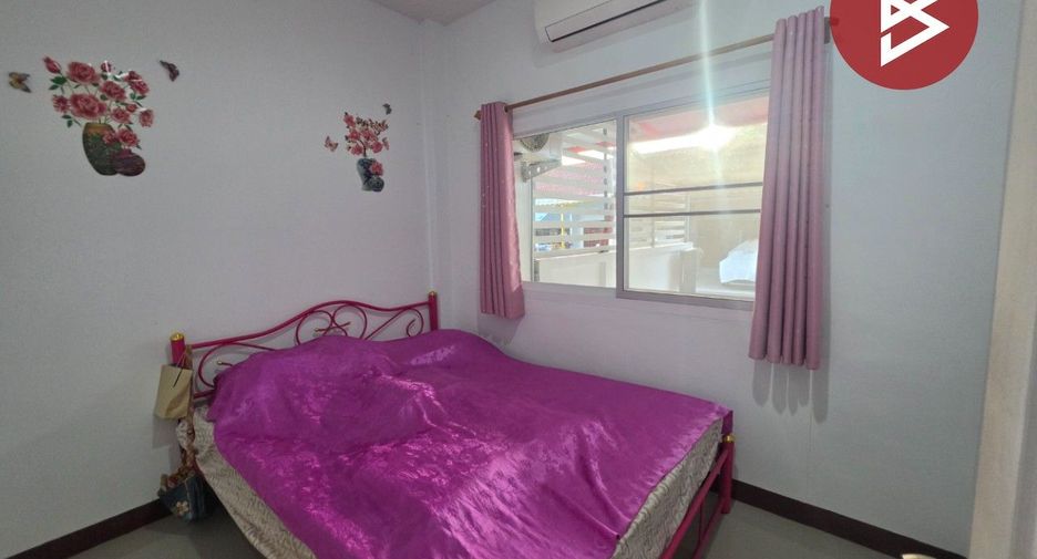 For sale 2 ベッドルーム townhouse in Mueang Samut Songkhram, Samut Songkhram