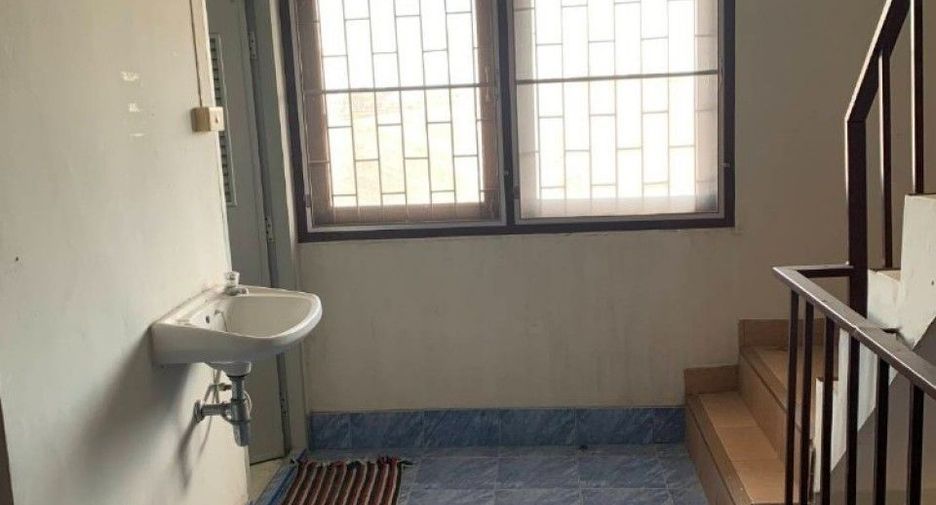 For sale 3 ベッドルーム retail Space in Thung Khru, Bangkok