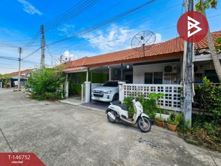 For sale 2 ベッドルーム townhouse in Phan Thong, Chonburi
