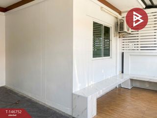 For sale 2 ベッドルーム townhouse in Phan Thong, Chonburi