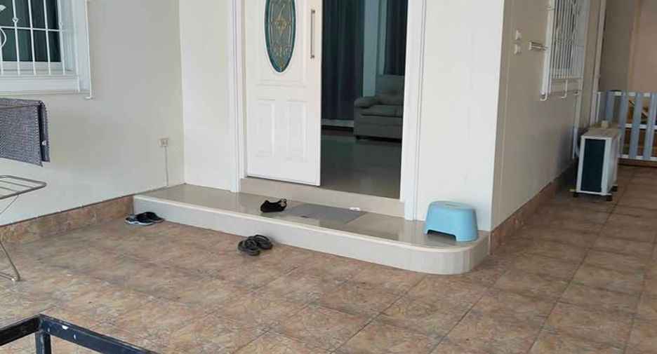 Haus zur Miete und zum Kauf mit 4 Zimmer in Bang Lamung, Chonburi