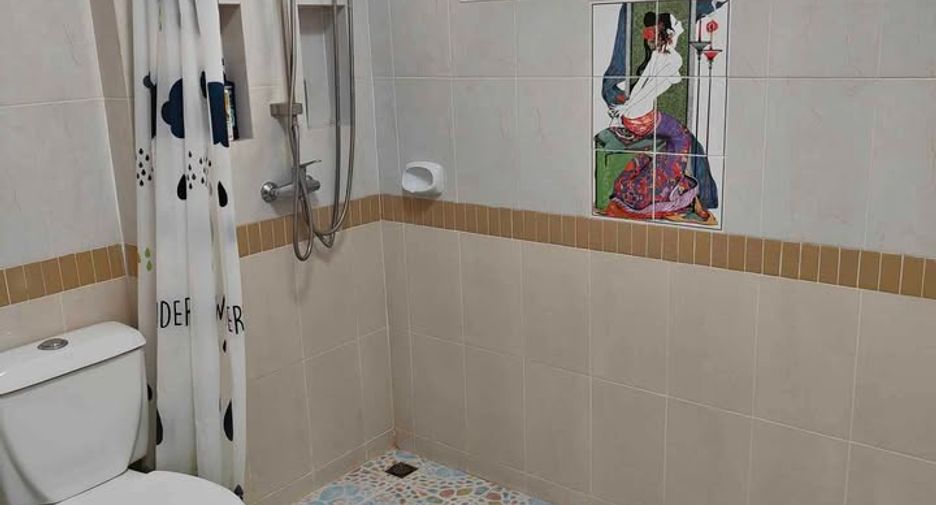 Haus zur Miete und zum Kauf mit 4 Zimmer in Bang Lamung, Chonburi