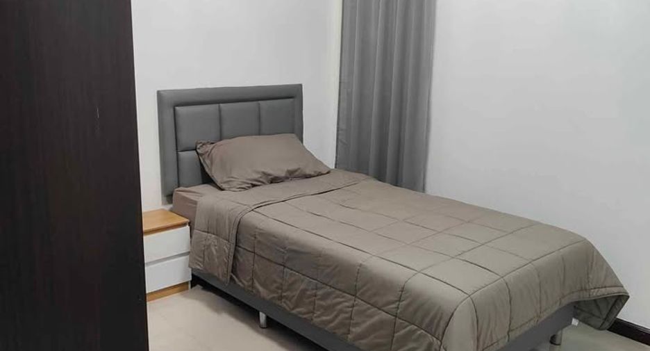 Haus zur Miete und zum Kauf mit 4 Zimmer in Bang Lamung, Chonburi
