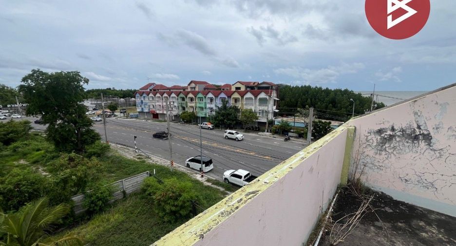 Gewerbefläche zum Kauf mit 4 Zimmer in Mueang Chon Buri, Chonburi