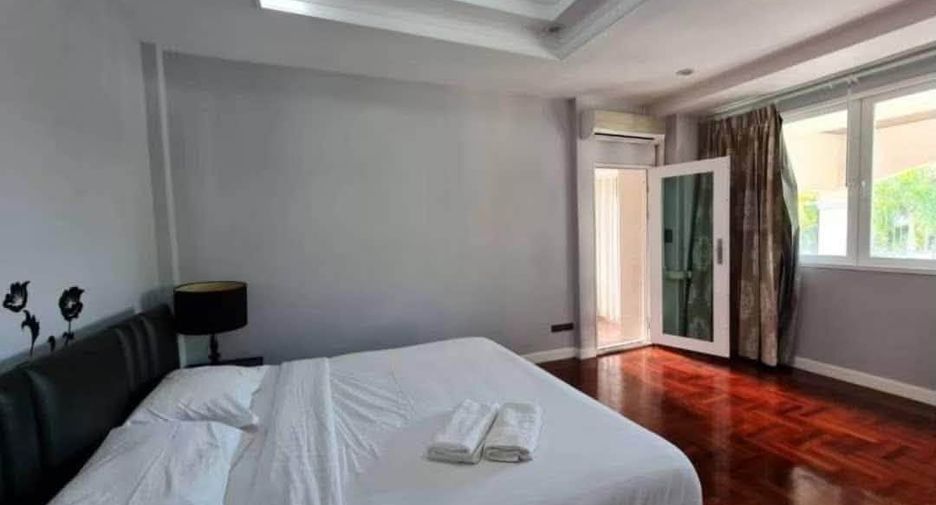 Haus zur Miete und zum Kauf mit 5 Zimmer in Bang Lamung, Chonburi