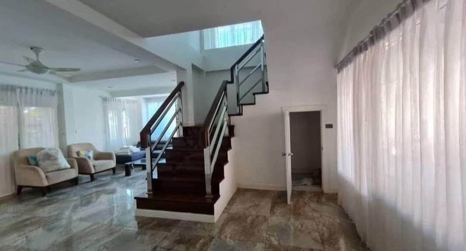 Haus zur Miete und zum Kauf mit 5 Zimmer in Bang Lamung, Chonburi