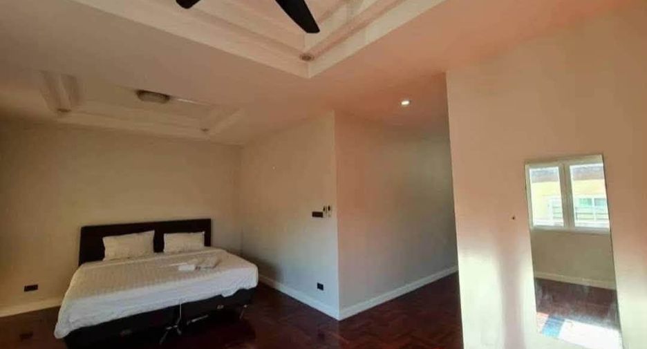 Haus zur Miete und zum Kauf mit 5 Zimmer in Bang Lamung, Chonburi
