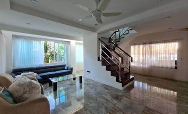 Haus zur Miete und zum Kauf mit 5 Zimmer in Bang Lamung, Chonburi