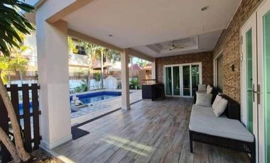 Haus zur Miete und zum Kauf mit 5 Zimmer in Bang Lamung, Chonburi