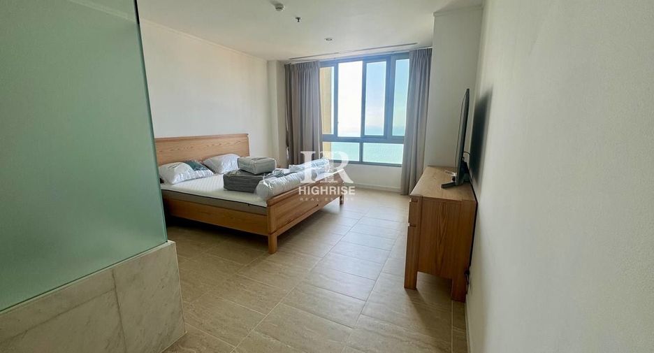 Condo en venta de 3 habitaciones en Bang Lamung, Chonburi