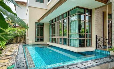 À vendre et à louer 4 chambres maison à Watthana, Bangkok