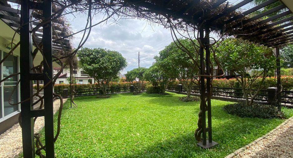 For rent and for sale 5 bedrooms house in Mueang Chiang Mai, Chiang Mai