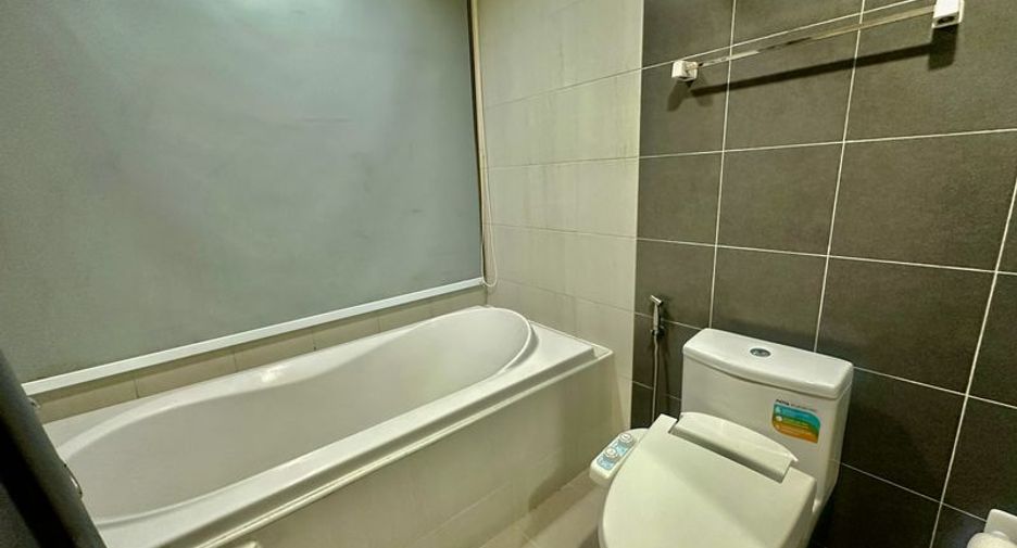 À louer 1 chambre condo à Si Racha, Chonburi