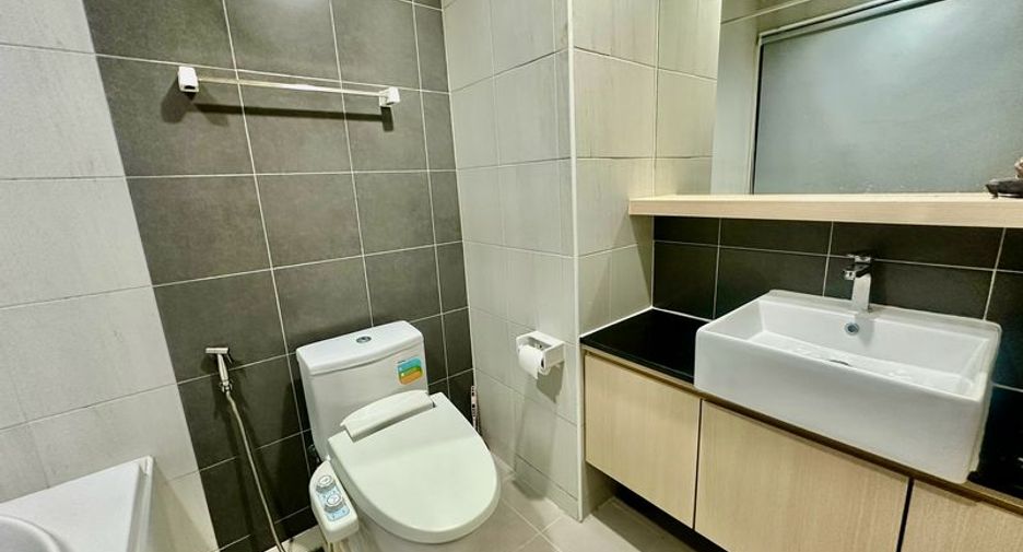 À louer 1 chambre condo à Si Racha, Chonburi