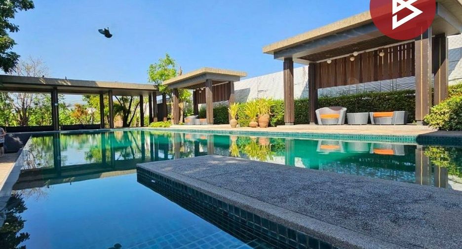 For sale 3 ベッドルーム townhouse in Chom Thong, Bangkok