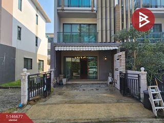 À vendre 3 chambres maison de ville à Chom Thong, Bangkok